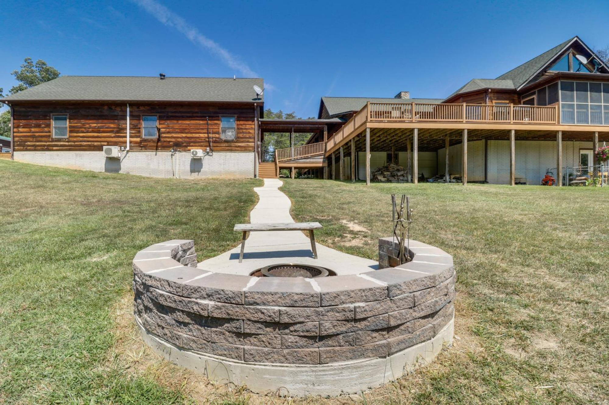 Pet Friendly Garnerland Home With Deck And Porch! Luray Eksteriør billede